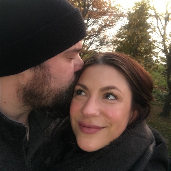 Meet your Posher, Tara - Picture 2 of 2